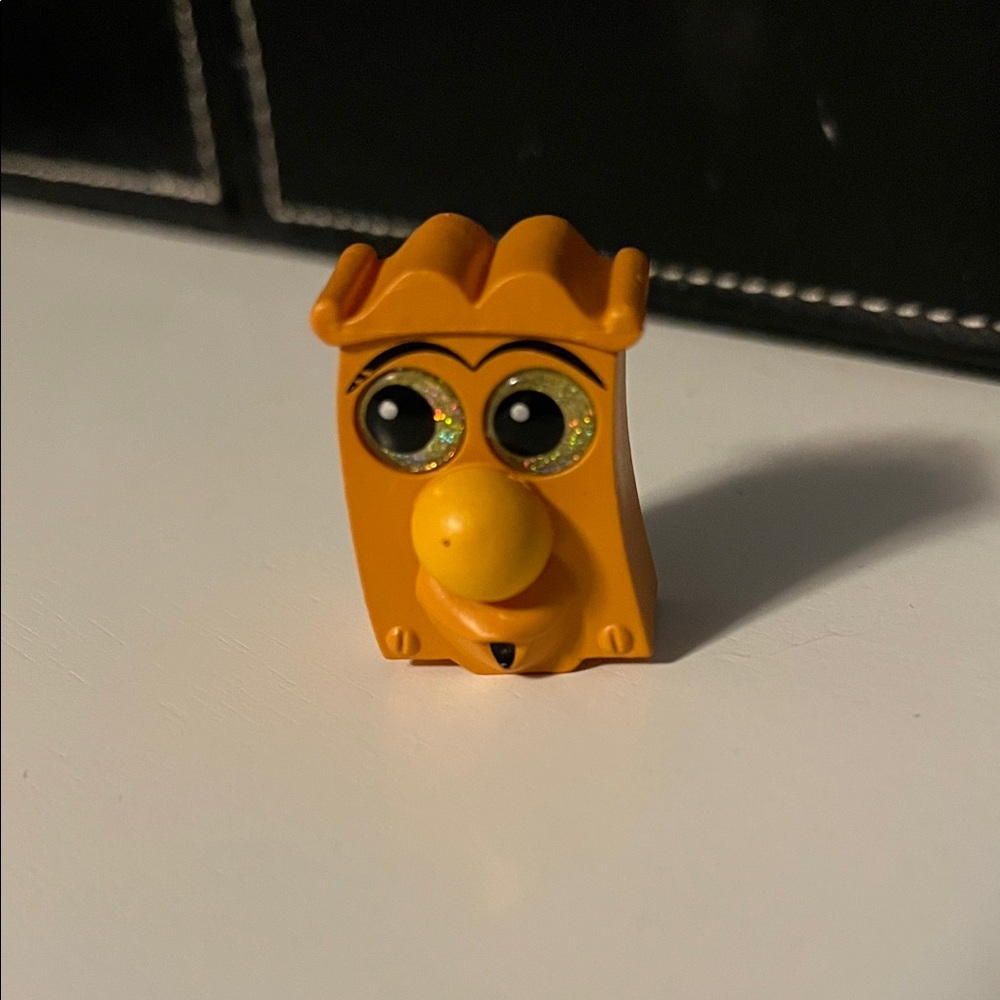 Disney doorables pixel perfect Doorknob